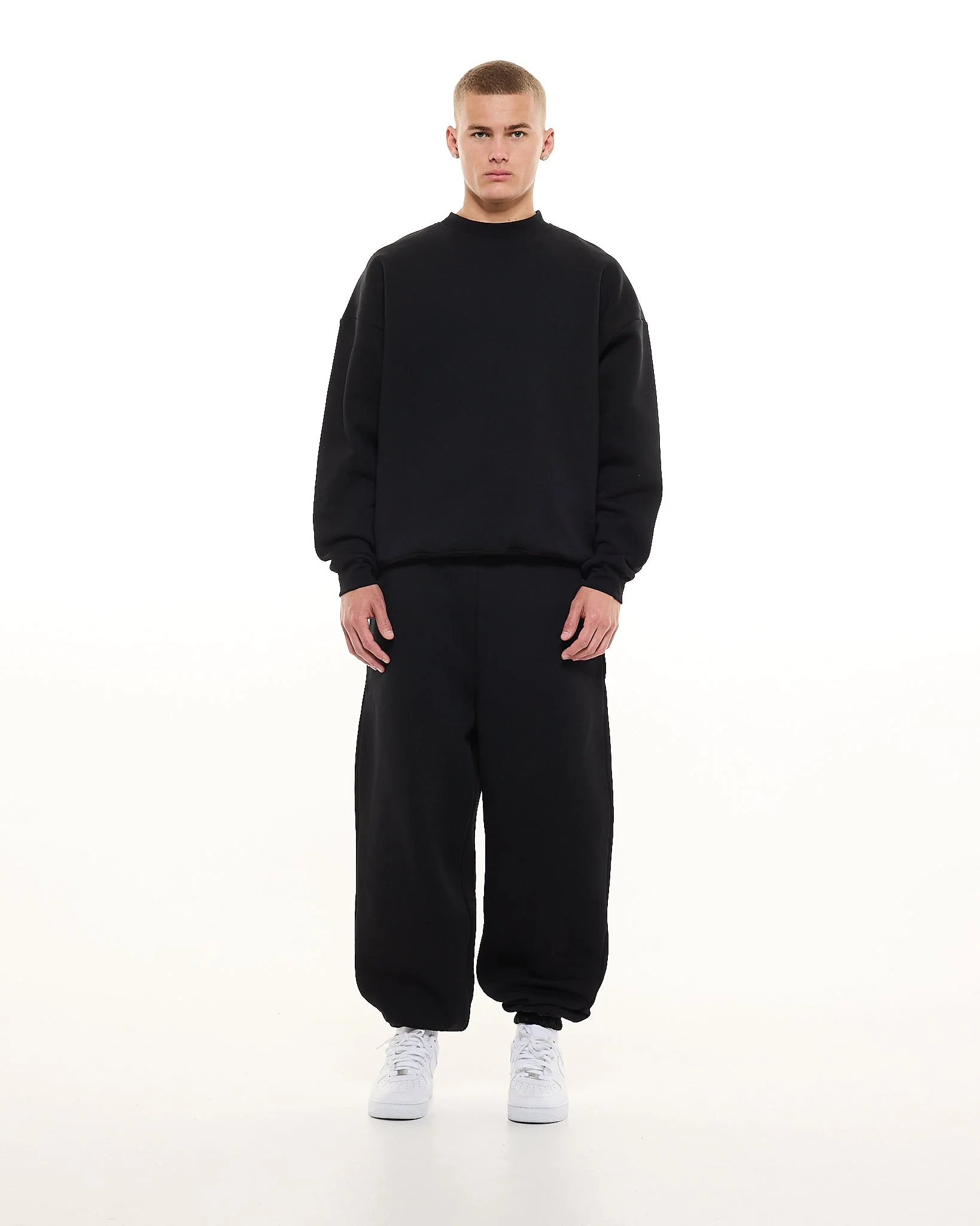 COZY SWEATER - BLACK - Image 3