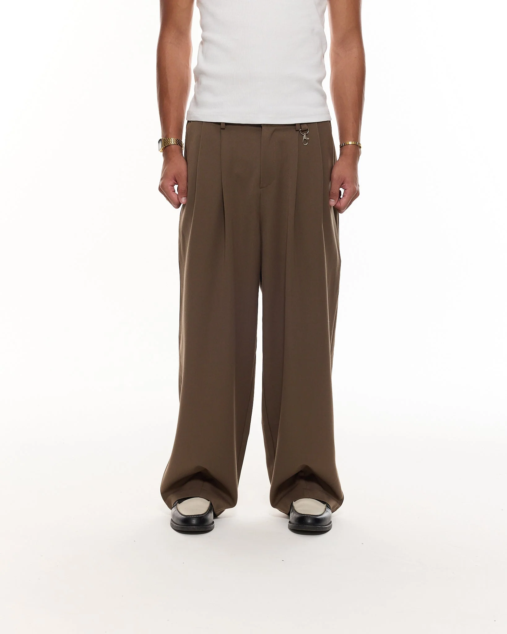 PLEATED PANT - BROWN - Image 3